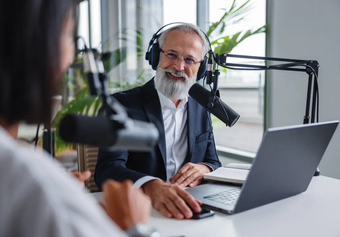 banner podcasts